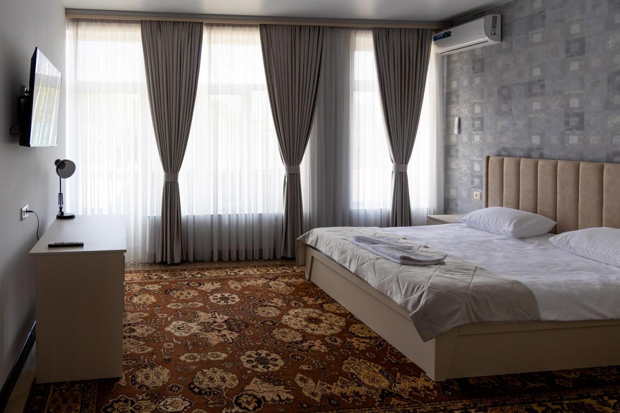 Gladzor Hotel Екстер'єр фото
