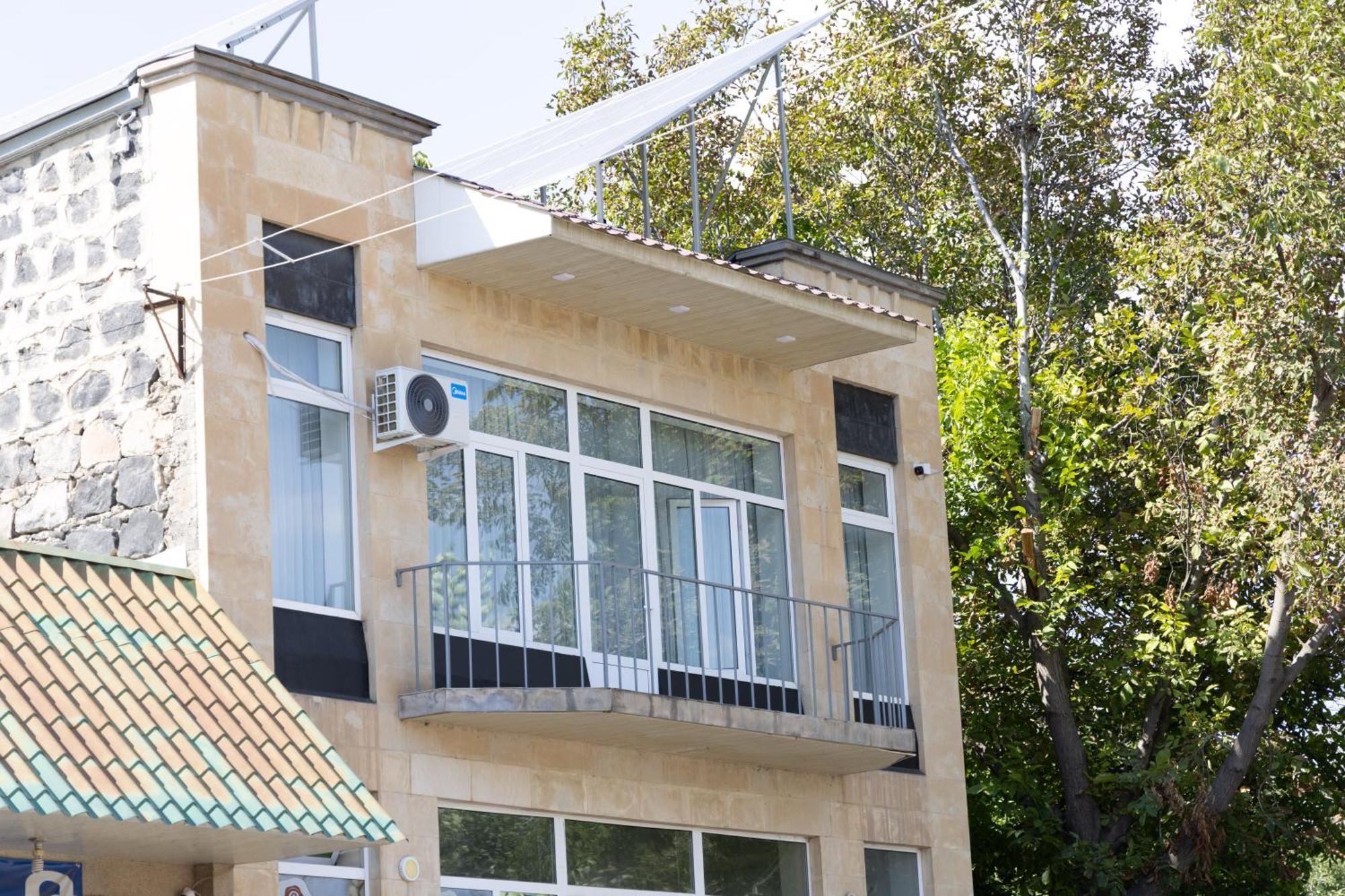 Gladzor Hotel Екстер'єр фото